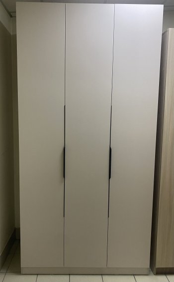 Шкаф распашной 3-х София(высокий!) в Болотное - mebel154.com